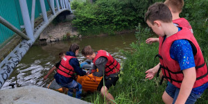 Ekoplavba po řece Opavě - 1717070269_čištění řeky Opavy v úseku komárov Oaza - Mokré lazce 29.5.  (49).jpg